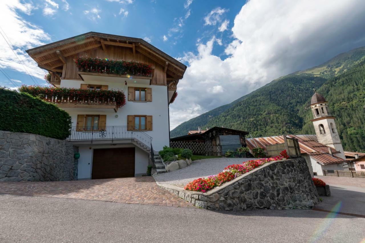 Appartamento Patrizia E Franco Commezzadura Exterior photo